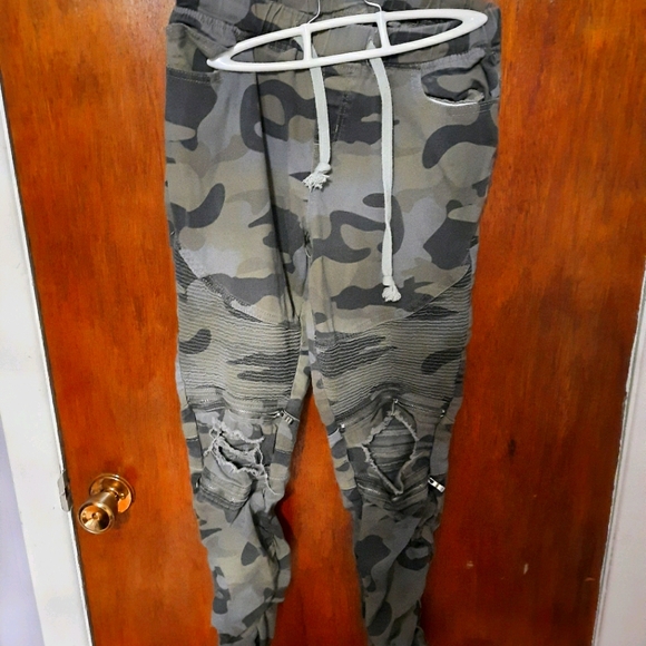 Pants - Picture 1 of 1